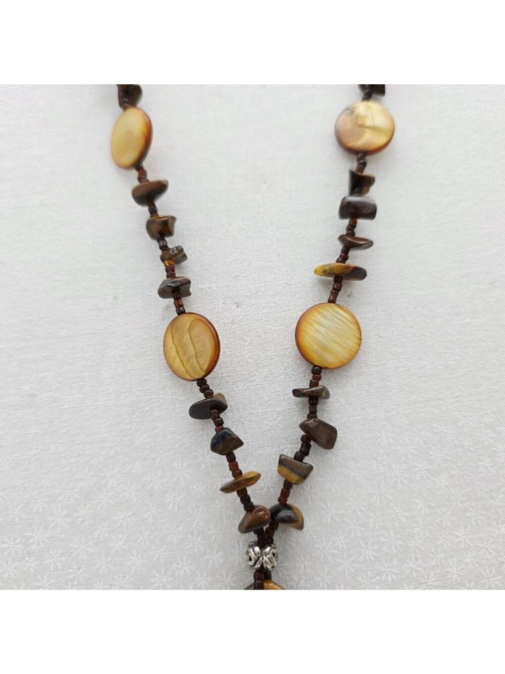 Tigers Eye Pendant Necklace With Beaded Accents & Magnetic Clasp 11" Drop - Picture 4 of 8